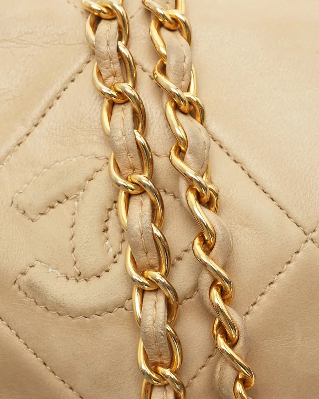 Chanel CC Tassel Camera Bag in Leather from A Retro Tale, photo 8 of 11