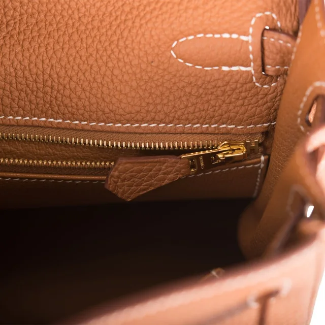 Hermès Kelly Retourne 25 Gold Togo Gold Hardware in Gold Togo leather from Madison Avenue Couture, photo 9 of 9