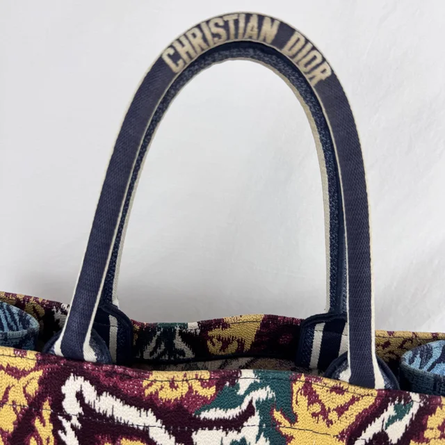 Dior Paisley Medium Book Tote Bag in Canvas, Embroidered, Fabric from Reowned, photo 3 of 12