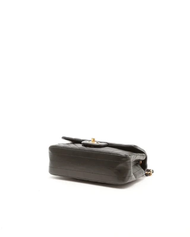 Chanel Classic Chevron Mini Single Flap Bag in Leather from A Retro Tale, photo 5 of 12