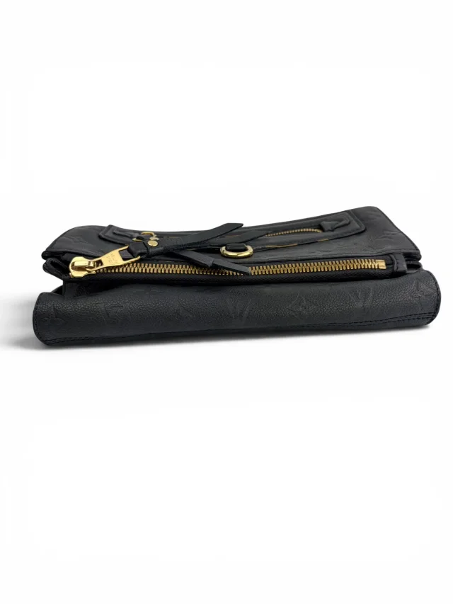 Louis Vuitton Petillante Dark Navy Leather Clutch in Navy Leather from Season 2 Consign, photo 5 of 8