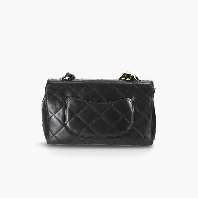 Chanel Matelasse Plastic Chain Flap Bag in Lambskin from A Retro Tale, photo 3 of 10
