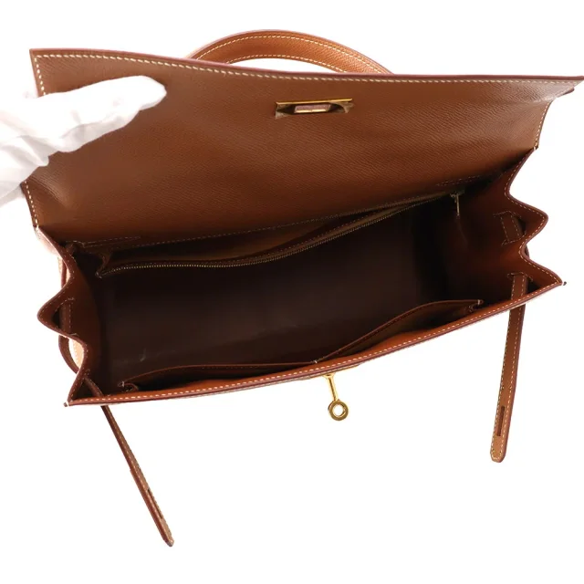 Hermès Kelly Sellier Gold Epsom Size 32 in Gold Epsom leather from GALLERY RARE, photo 6 of 18