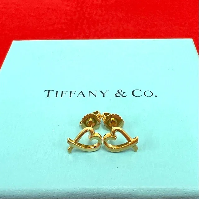 Tiffany & Co. Vintage Loving Heart Earrings Gold 18K in Gold from The Reluxe