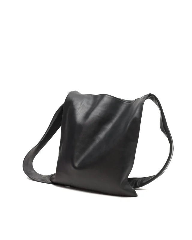 Chanel Messenger Bag in Leather from A Retro Tale, photo 3 of 7