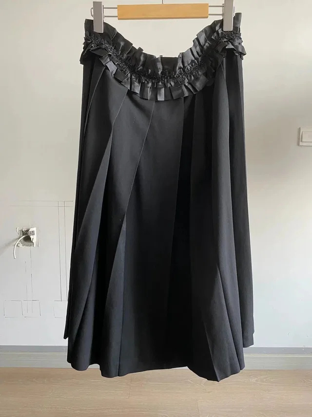 Comme des Garçons 2008aw Floral-Pleated Twisted Wool Skirt M Vintage in black Wool from Grailed