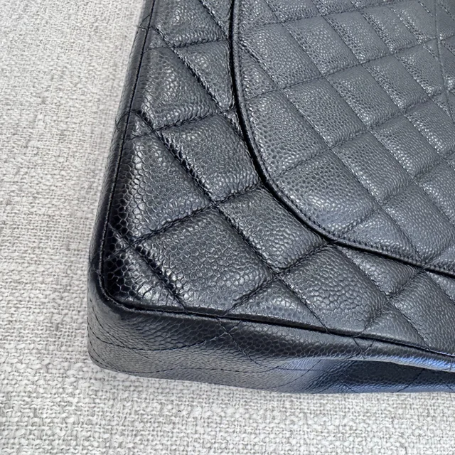 Chanel Large Single Flap Bag in 24K Gold Plated, caviar leather, Metal from Reowned, photo 8 of 9