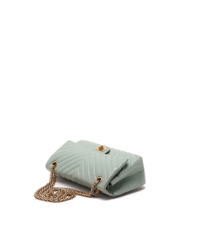 Chanel 2.55 Reissue 225 Double Flap Bag in Leather from A Retro Tale, photo 5 of 12