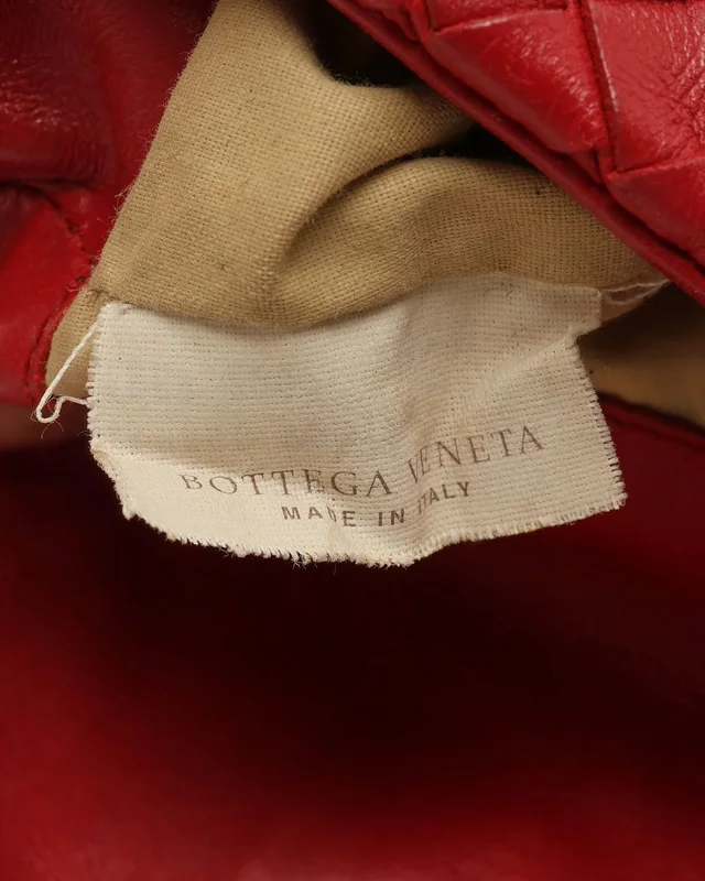 Bottega Veneta Intrecciato Pouch in Woven leather from A Retro Tale, photo 7 of 7