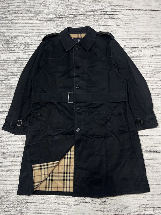 Archival Burberry Novacheck Belt Button Trench Coat Y2K in black from Grailed