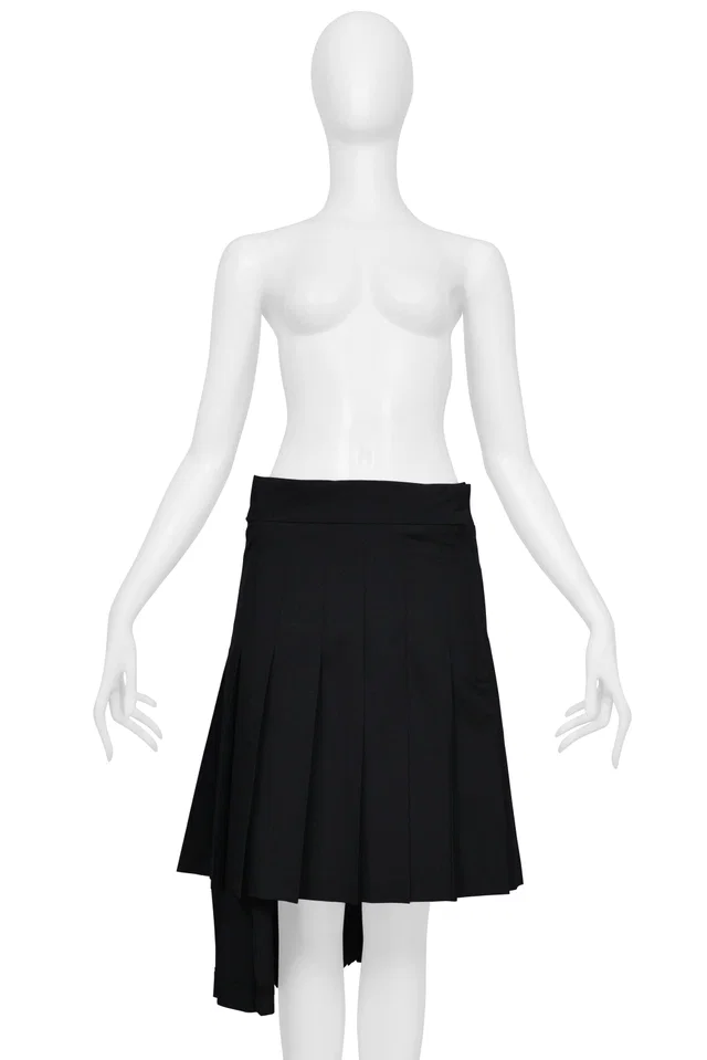 Comme des Garçons Black Wool Asymmetrical Pleated Skirt 1998-99 in Black Wool from Resurrection Vintage