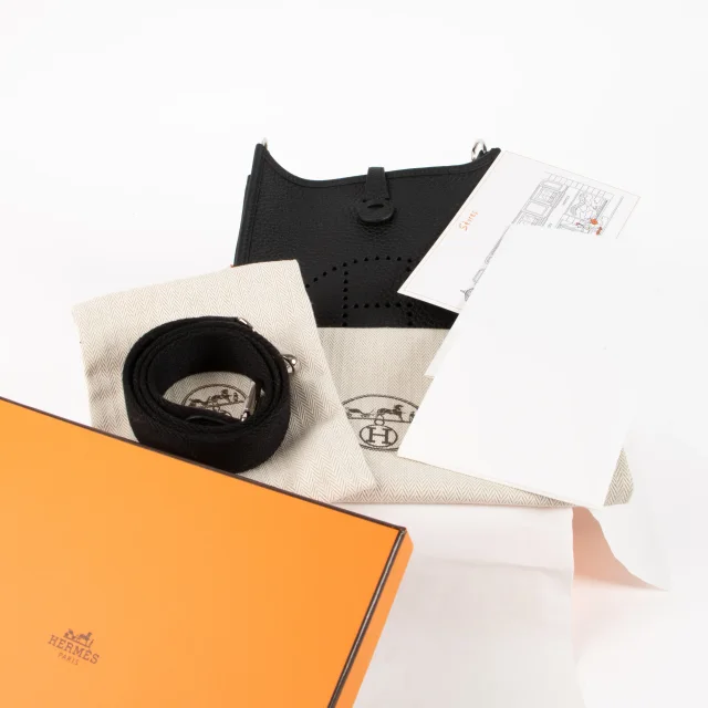 Hermès Evelyne 16 Black Clemence PHW in Black Clemence leather from Labellov, photo 2 of 7