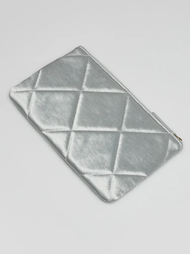 Grey Quilted Satin Chanel 19 Small O-Case VIP Zip Pouch in Grey Satin from Yoogis, photo 4 of 10