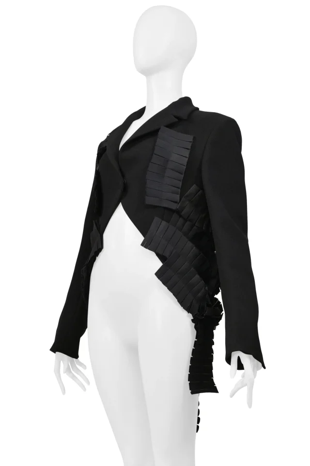 Bottega Veneta Black Fancy Tail Jacket With Pleating 2014 in Black from Resurrection Vintage, photo 6 of 12