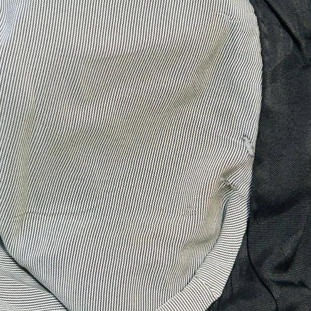 Burberry London Virgin Wool Tailored Jacket in Wool from LuxUness, photo 2 of 2