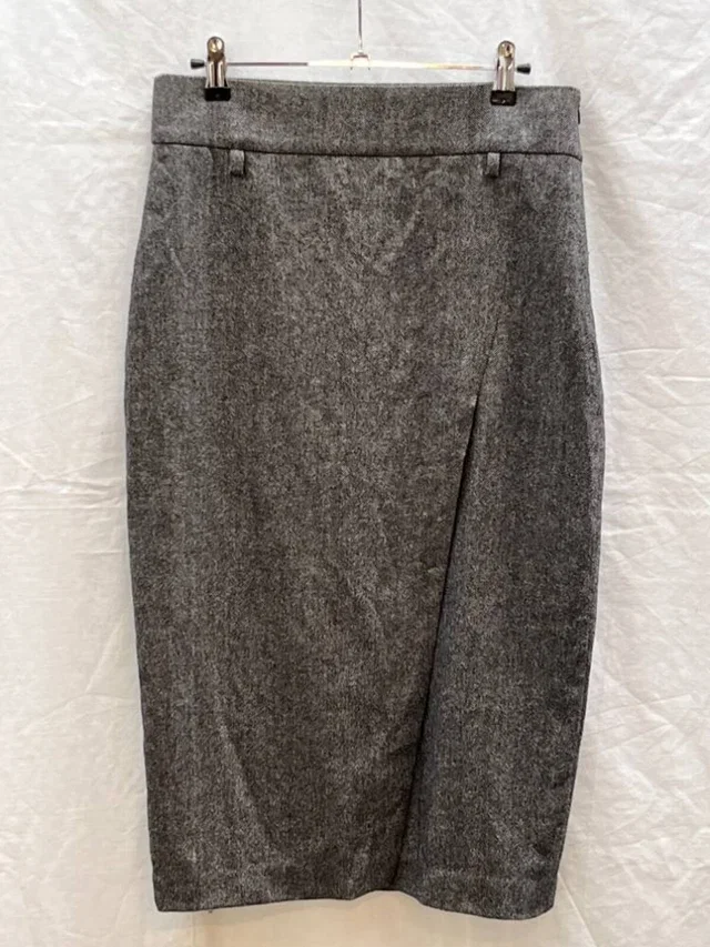 Brunello Cucinelli Cashmere pencil skirt Grey Size: M in Grey Wool from Oxfam Online Shop