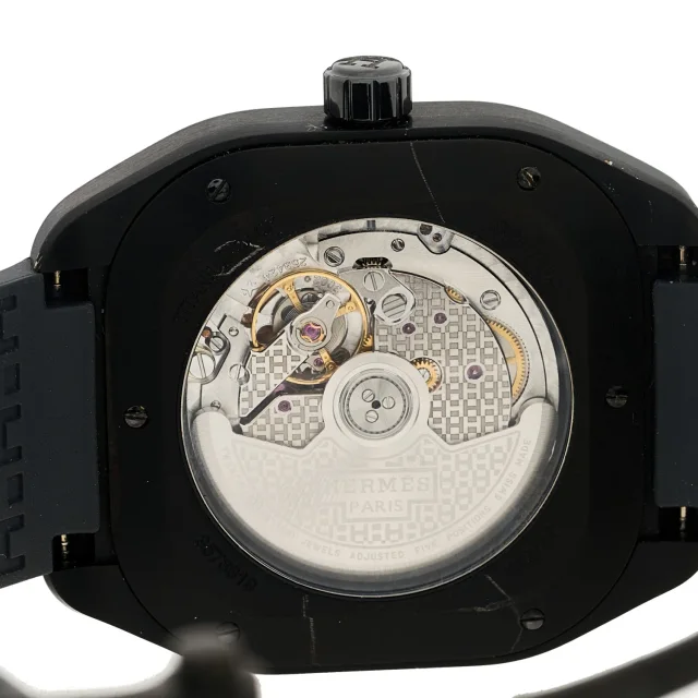 Hermès Graphene Nickel Rubber 39mm H08 Automatic Watch Noir in Black from FASHIONPHILE, photo 4 of 5