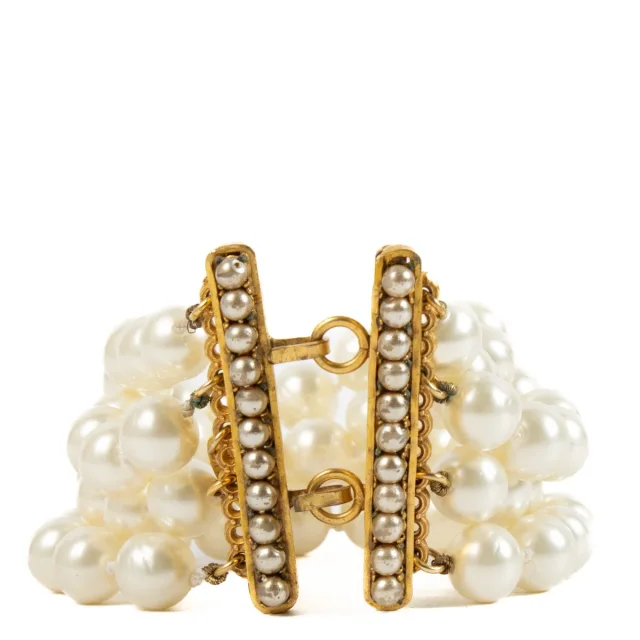 Chanel Vintage White Faux Pearl Bracelet in White from Labellov, photo 2 of 2