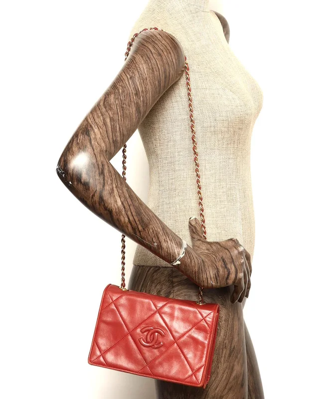 Chanel Lambskin Quilted CC Shoulder Bag in Lambskin from A Retro Tale, photo 11 of 11