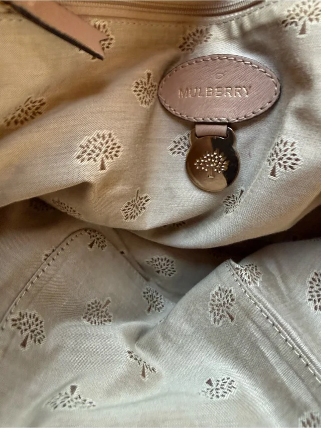 Mulberry Soft Leather Tote In Blush Taupe With Gold Hardware in Taupe Leather from Poshmark, photo 9 of 15
