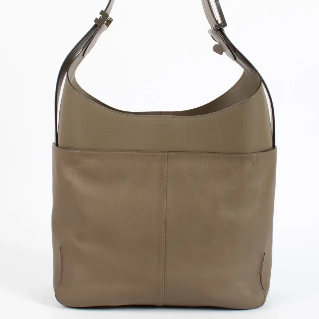 Delvaux Taupe Jumping/Zele Calf So Cool MM Bag in Taupe Leather from Labellov, photo 2 of 4