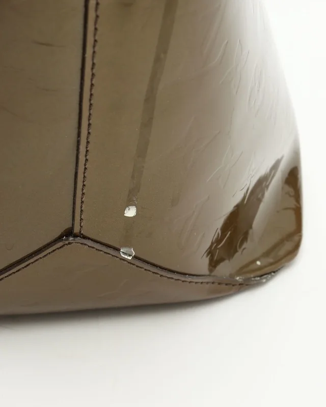 Louis Vuitton Vernis Bellevue GM Bag in Patent leather from A Retro Tale, photo 7 of 14