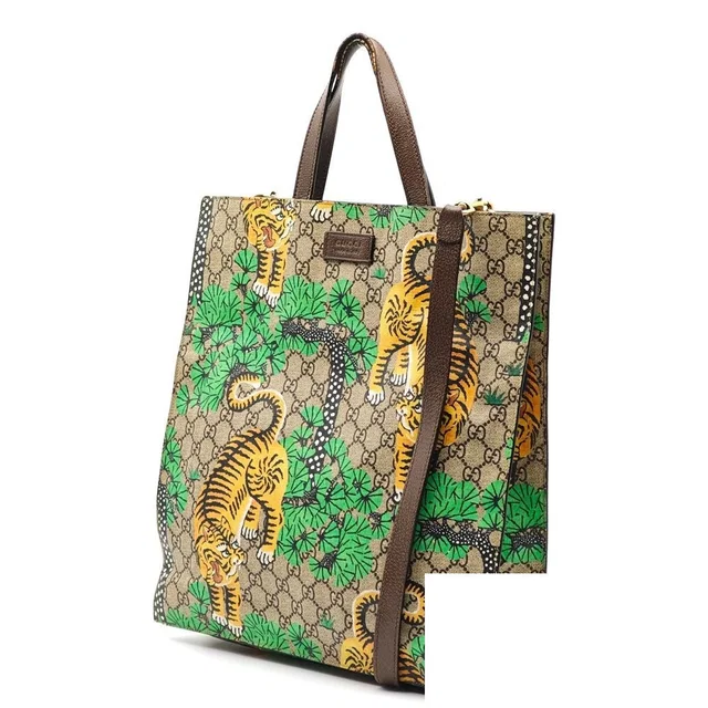 Gucci Shoulder Bag Canvas in Canvas from The Reluxe
