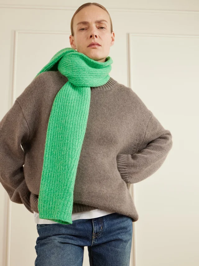 LISA YANG Marseille cashmere scarf in Green, photo 2 of 2 from NET-A-PORTER (Canada)