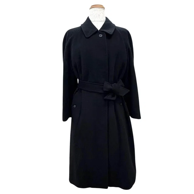 Burberry Burberrys Wool Long Dress Coat in Wool from LuxUness