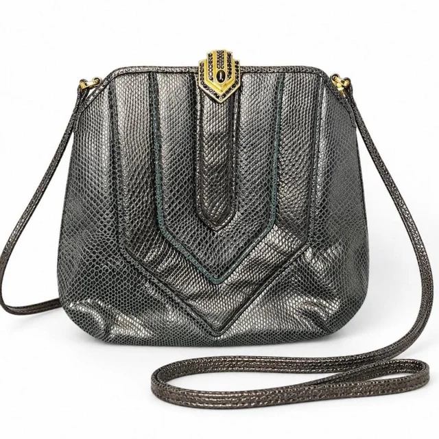 Judith Leiber Women's Clutch bags - Black in black from Depop, photo 1 of 1