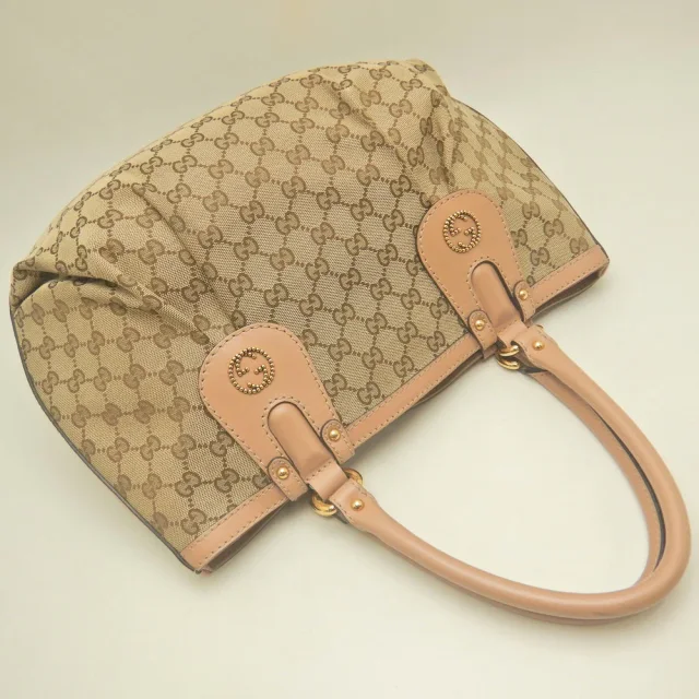 Gucci GG Canvas Tote Bag in Beige Canvas from LuxUness, photo 2 of 8