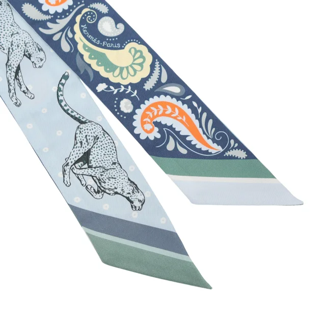 Hermès Twilly Guepards Bandana Blue in Blue Silk from Ginza Xiaoma, photo 4 of 4