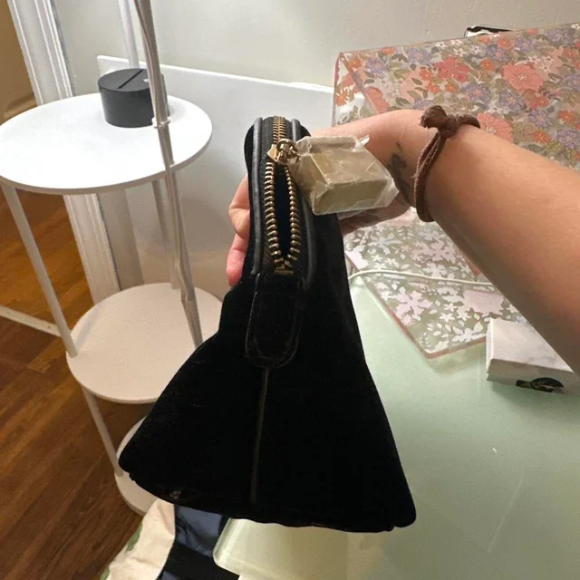 Dolce & Gabbana Women's Makeup and toiletry bags - Black in black from Depop, photo 5 of 9