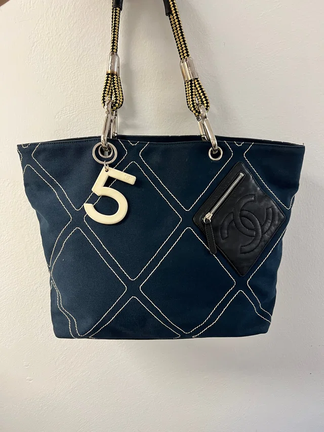 Chanel Navy Tote bag in Navy Canvas from Luxury Promise