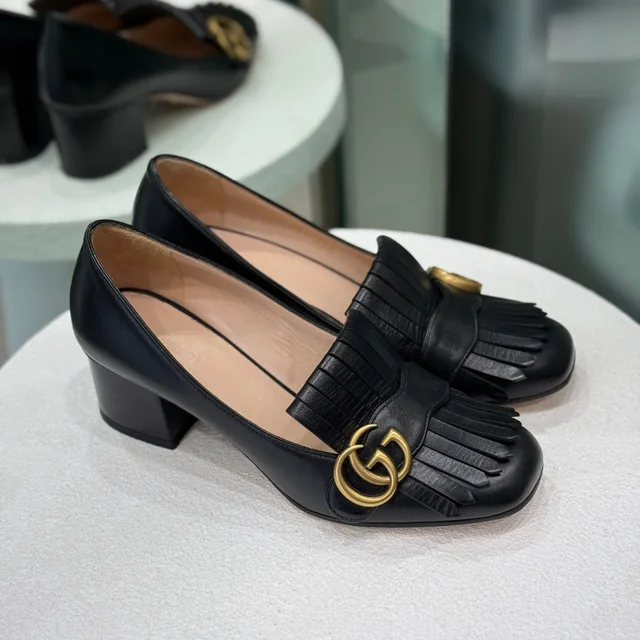 Gucci Logo Blk Heeled Loafers Size 37.5 in Leather from Revivre Luxury Consignment