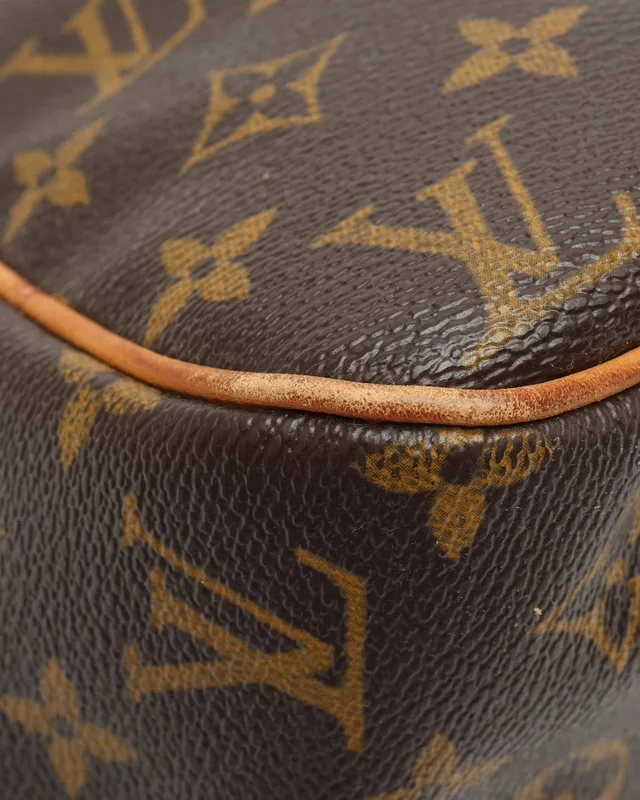 Louis Vuitton Monogram Batignolles Horizontal Tote Bag in Coated canvas from A Retro Tale, photo 6 of 12