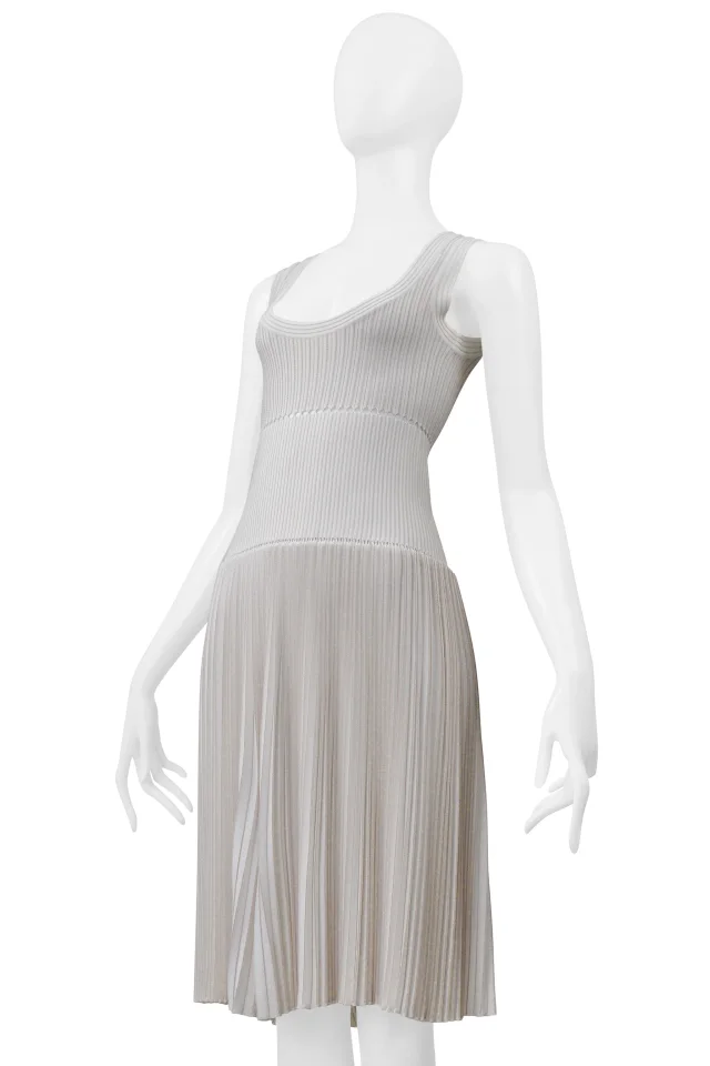 Alaïa White Laser Cut Pleated Knit Dress in White Nylon from Resurrection Vintage, photo 2 of 6