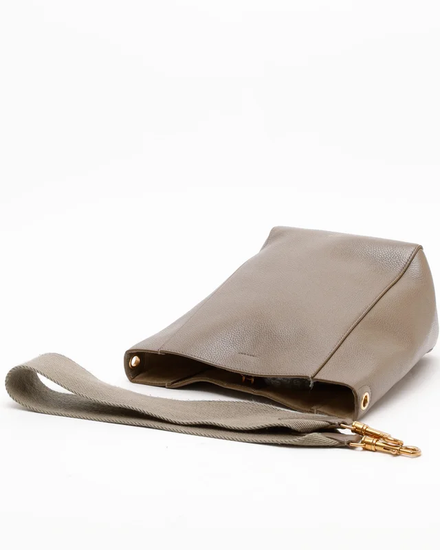 Celine Sangle Small Bucket Bag in Caviar leather from A Retro Tale, photo 5 of 7