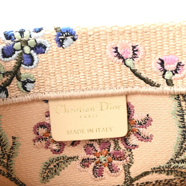 Dior Embroidered Petites Fleurs Medium Book Tote Natural in Beige Raffia from FASHIONPHILE, photo 6 of 13