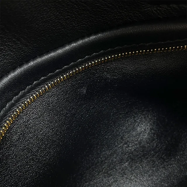 Balenciaga Bowling bag Black832920 Calf Leather Size Small in Calfskin from GALLERY RARE, photo 14 of 17
