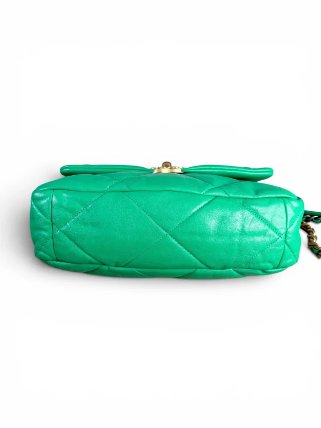 Green Lambskin Chanel 19 Large in Green Lambskin from Season 2 Consign, photo 7 of 10
