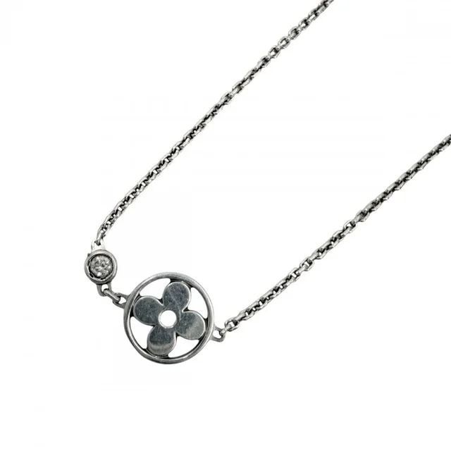 Louis Vuitton Necklace Monogram Idylle Star 18K White Gold 750 White Gold Diamond in White from The Reluxe