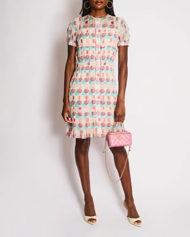Chanel 19/S Pink CC Short Sleeve Round Neck Lace Umbrella Printed Dress Size FR 36 (UK 8) in Pink Silk from Sellier
