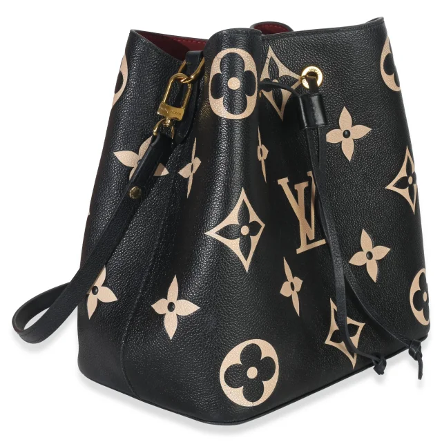 Louis Vuitton Giant Monogram Empreinte NeoNoe MM from HEWI, photo 3 of 7