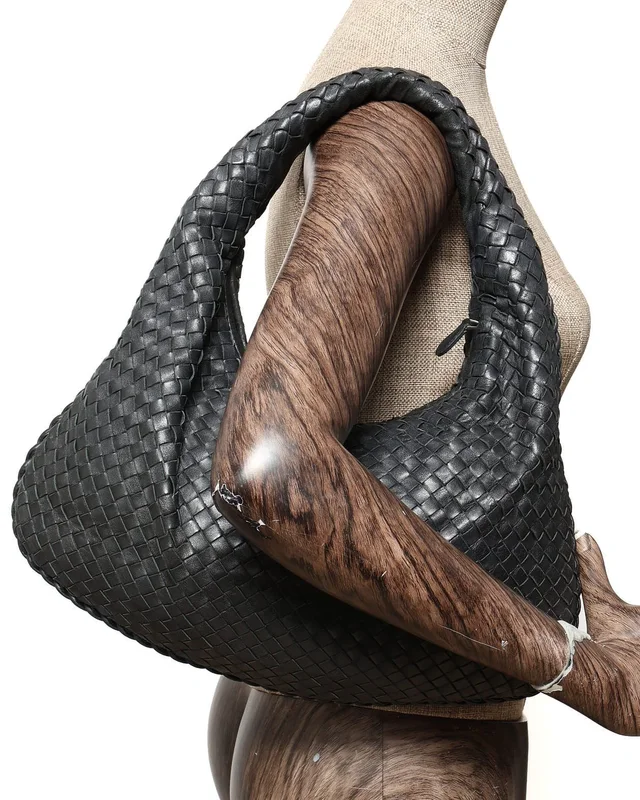Bottega Veneta Veneta Intrecciato Small Hobo Bag in Woven leather from A Retro Tale, photo 9 of 9