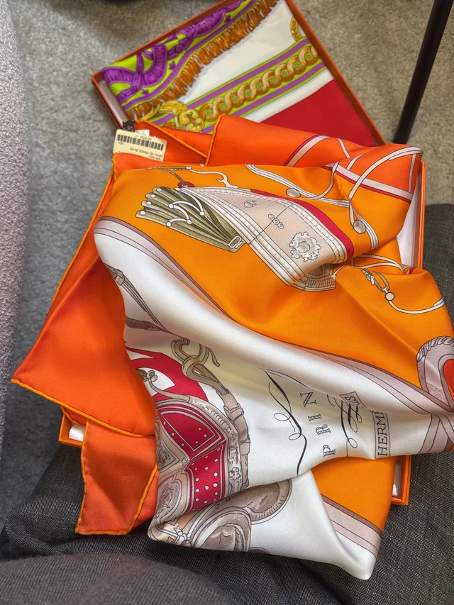 Hermès 90* Silk Scarf in Silk from Luxury Promise