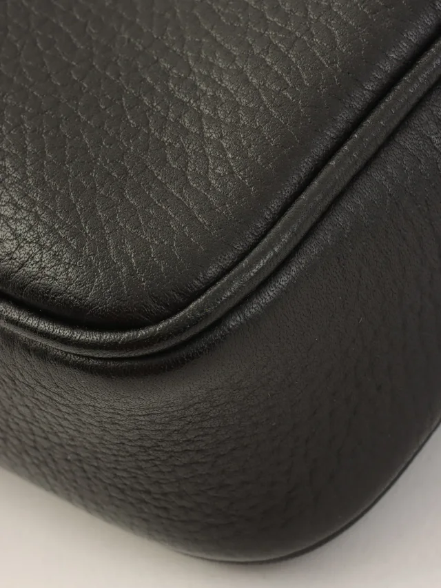 Gucci Square Mini Logo Plate Shoulder Bag Black in Black Leather from VINTAGE QOO TOKYO, photo 12 of 13