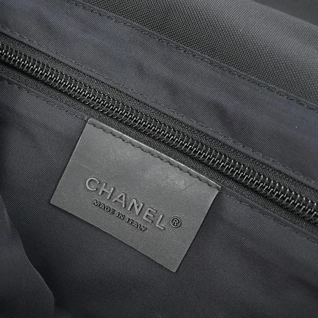Chanel Sport Line Flap Messenger Wool And Nylon Black Bag in Black Nylon from HEWI, photo 4 of 10