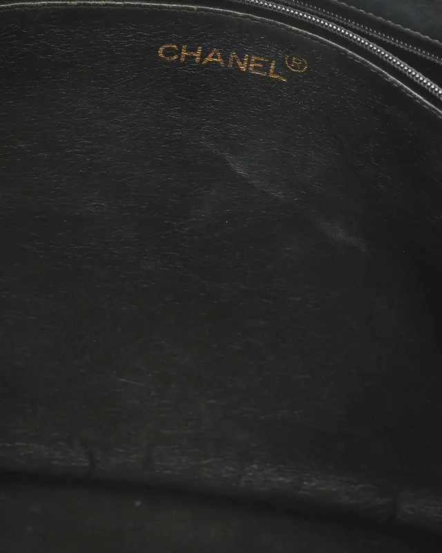 Chanel CC Chain Tote Bag in Leather from A Retro Tale, photo 13 of 17