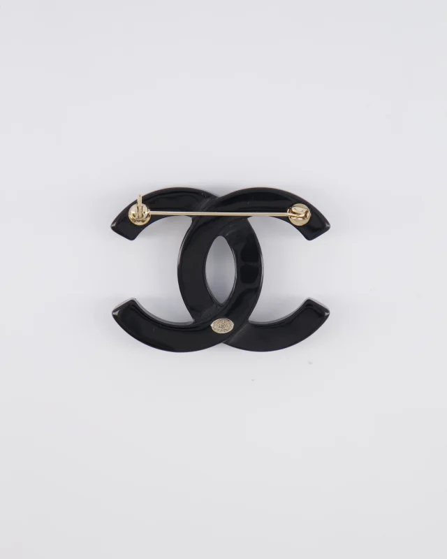 Chanel 24A Black and Crystal Embellished CC Logo Brooch in Black from Sellier, photo 4 of 5